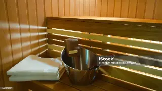 蒸汽房里藏着“长生不老药”？桑拿养生，别再被误区骗了！ 海报